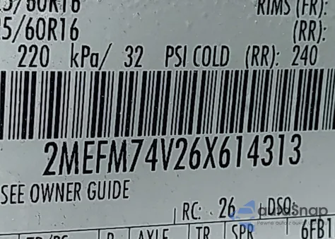 2006 Mercury Grand Marquis Gs z USA, uszkodzony, nr VIN 2MEFM74V26X614313